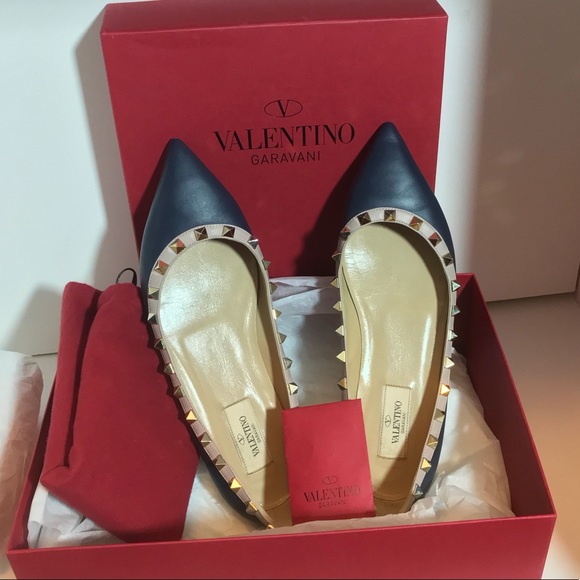 Valentino Garavani Shoes - ❌Traded❌Valentino Garavani Rockstud Navy